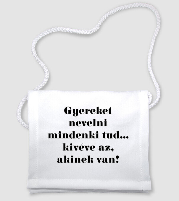  minta fehér pólón