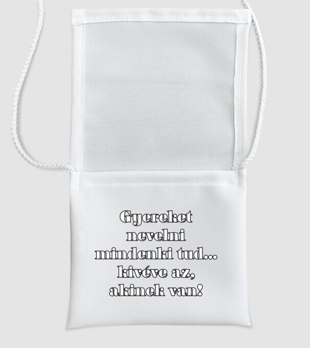  minta fehér pólón