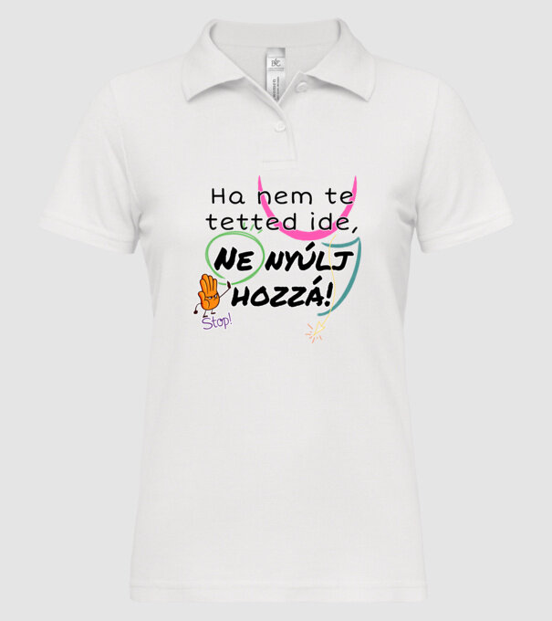  minta fehér pólón