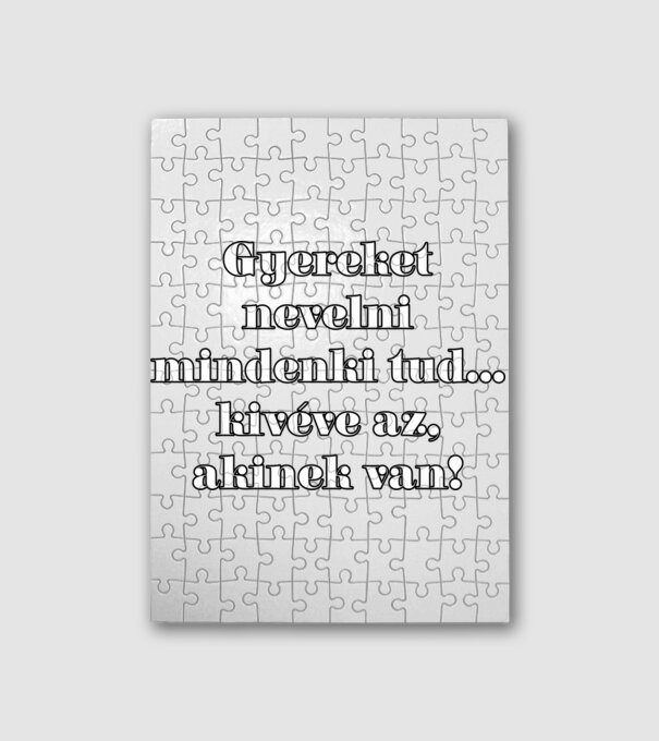  minta fehér pólón