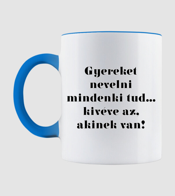  minta világoskék pólón
